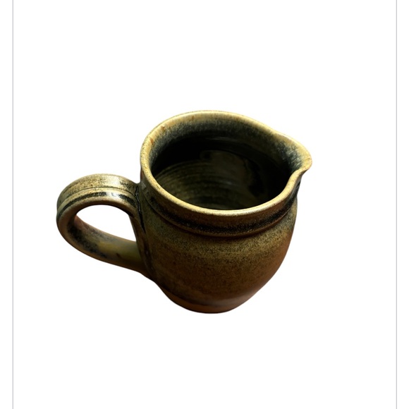 Handmade Studio Pottery Creamer. - Picture 2 of 7